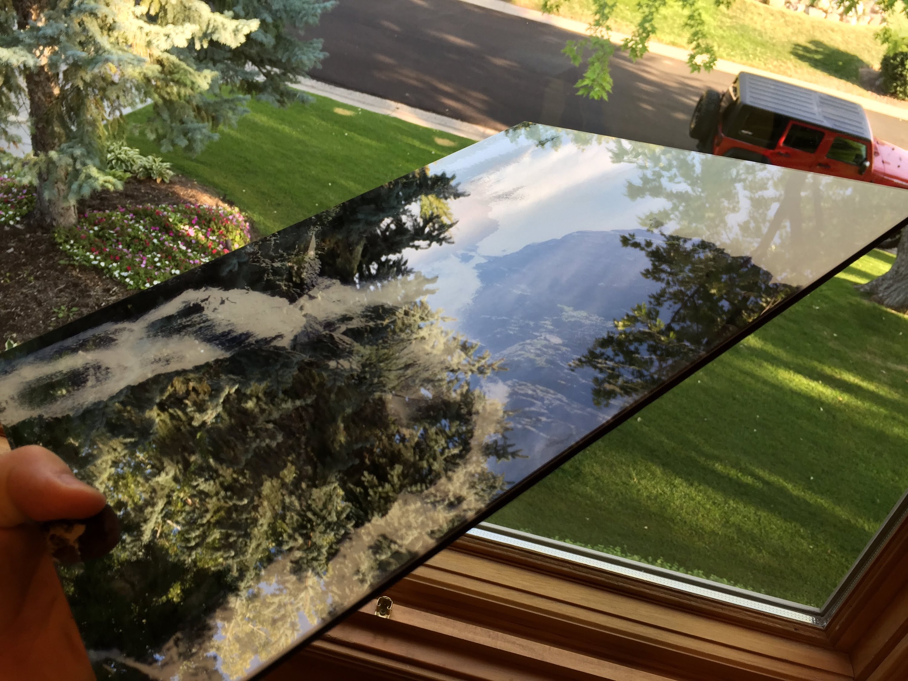 On glass. Print on Glass. UV Printing on Glass. Palmprint on Glass. Luxury Print on Glass.