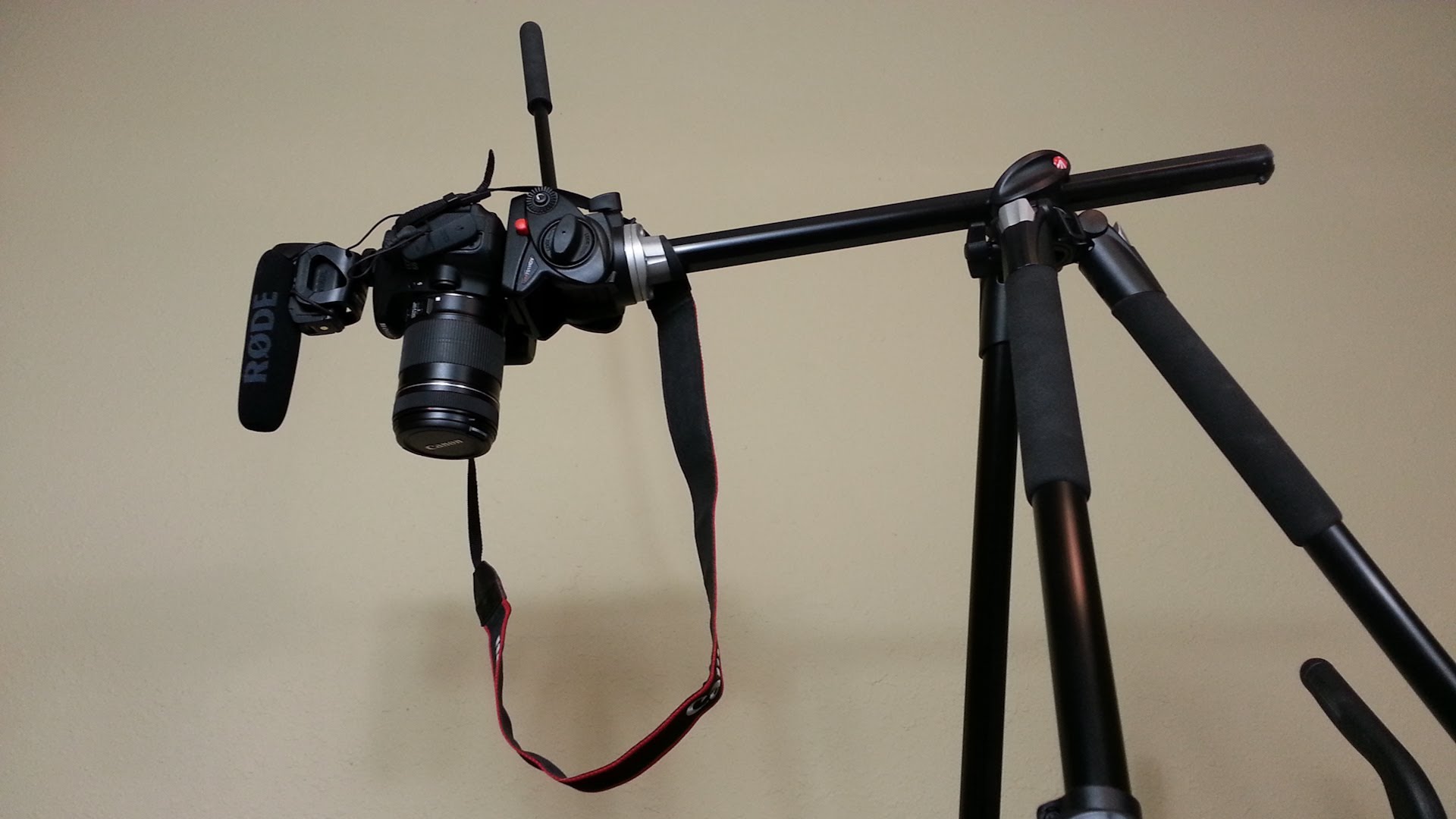 Работа с штативом. Штатив Manfrotto 055xprob. 055xprob. Штатив Manfrotto 055xprob голова 808rc4. Штатив Manfrotto 547bk/701hdv.